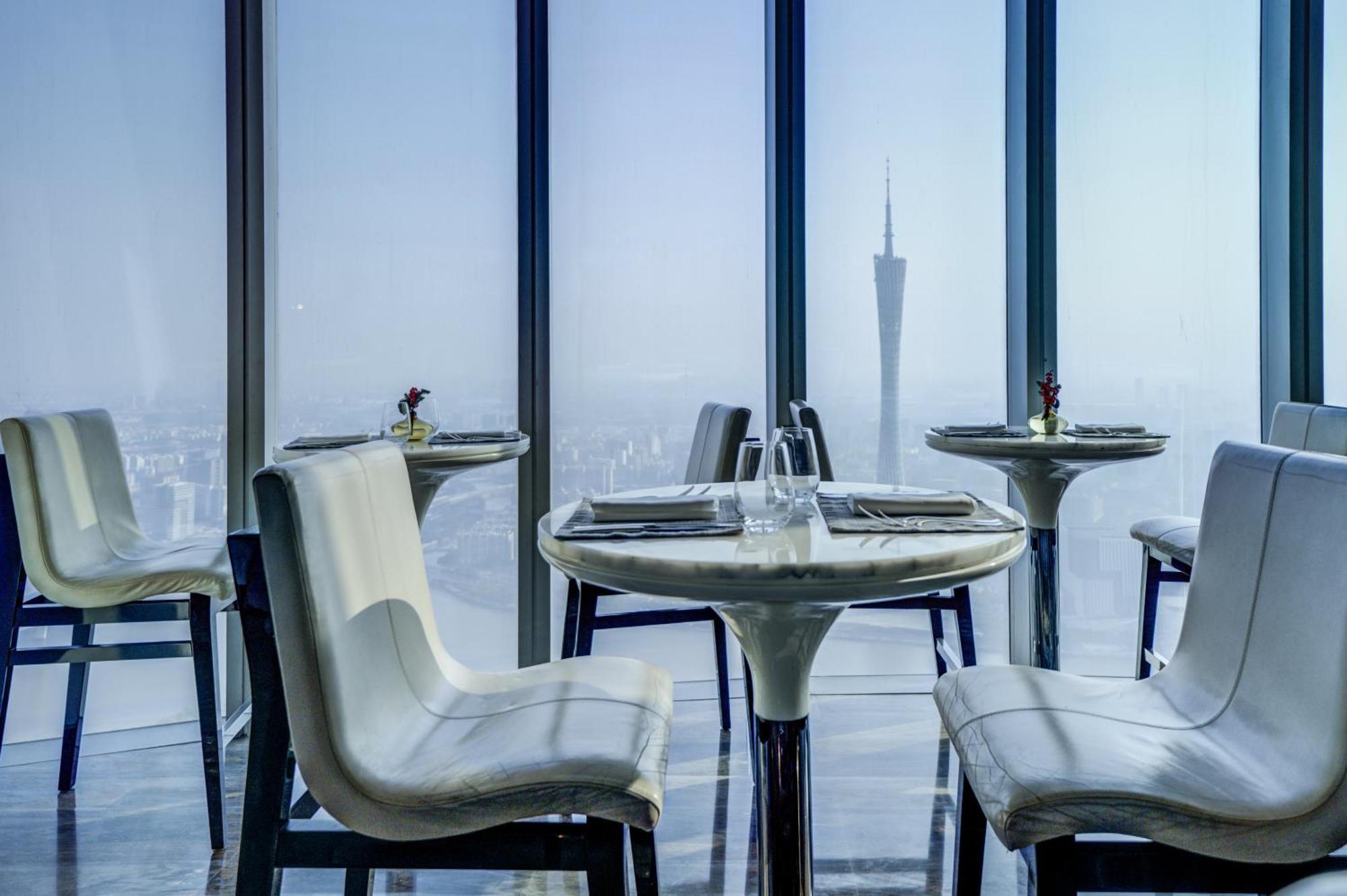 Four Seasons Hotel Guangzhou Dış mekan fotoğraf